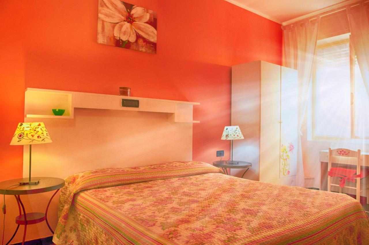 Hotel Della Piazzetta 瓦拉泽 外观 照片