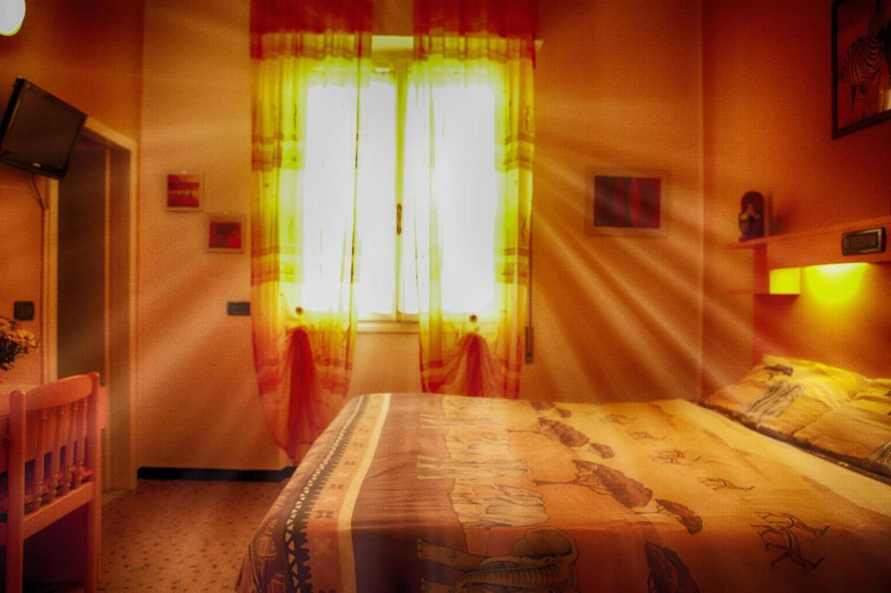 Hotel Della Piazzetta 瓦拉泽 外观 照片
